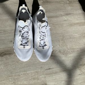 Nike React Element 55 SE White/Pure Platinum Size 11 Men’s Sneaker Shoes.